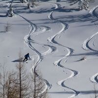 Traumhafte Tiefschneeabfahrt