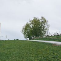 Die begehbare Weinflasche in Bad Loipersdorf möchte erwandert werden. 