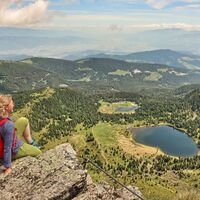 Wunderschöne Aussicht vom Gipfel aus