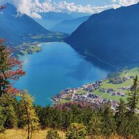 Ausblick auf Pertisau und den Achensee - am Weg zur Seebergspitze