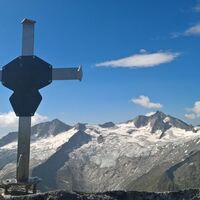 Hennsteigenspitze 3.002m