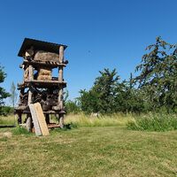 Lebensturm am Storchenwanderweg Winden