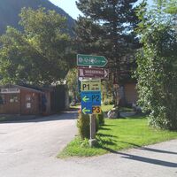 Wegweiser zum Gollinger Wasserfall im Gollinger Ortsteil Torren