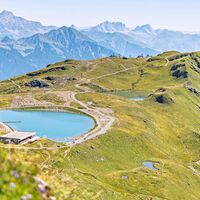 Pizol Panorama Höhenweg mit Pizolhütte