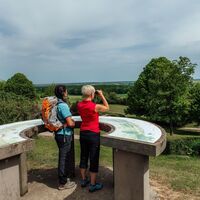 Ausblick und Fernblicke von der Chapelle Saint Joseph beim Grenzgänger in Ormesviller