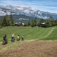 Zwischen Sevgein und Castrisch ist ein genussvoller Abschluss der Tour