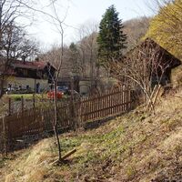 Abstieg in den Höllgraben