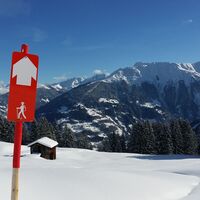 Eine gute Beschilderung zeigt den Weg.