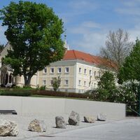 Parkplatz bei der Gedächnisstätte in Mayerling