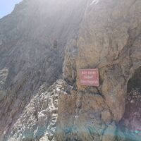 Erhöhte Steinschlaggefahr an einigen Passagen des Klettersteigs
