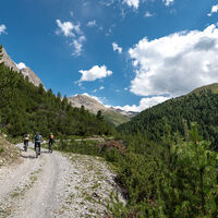 Richtung Alp Chaschauna