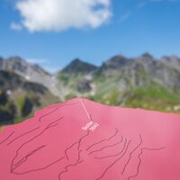 UNESCO Karte mit Bergkette im Hintergrund