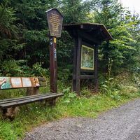 Wandertafel Und Bankrücken bei den Siebenquellen