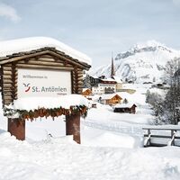 Der Winterwanderweg startet in St. Antönien