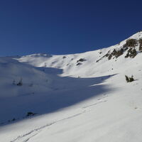 auch in der Sonne ist der Schnee noch locker flockig
