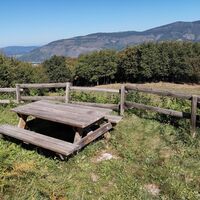 Picknicktisch Le chemin des 3 cascades