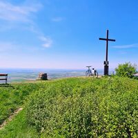 31.5 km Gipfelkreuz am Waschberg