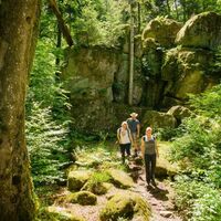 Beeindruckende Felsformationen an der Knollbrücke.
