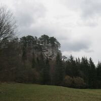 Myrafälle und Hausstein