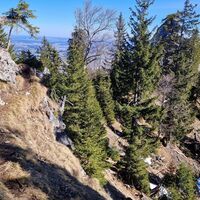 Weg am Grat entlang