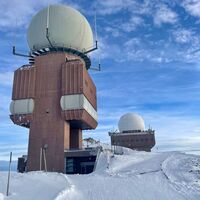 Radaranlage zur Luftraumüberwachung (Goldhaube)