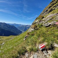 Blick zur Maresen, in der Ferne die Kreuzeckgruppe mit dem Polinik.