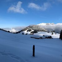 Der Winterwanderweg verläuft oberhalb der Loipe Fürggli