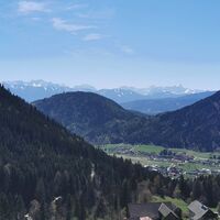 Treffen und Julische Alpen