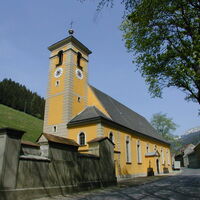 Pfarrkirche Mariä Himmelfahrt im Ortszentrum
