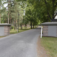 Das Haupttor der Kouvola-Kaserne, entworfen von Alvar Aalto.
