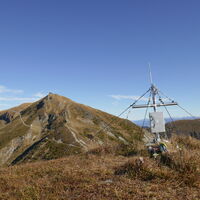 auch am Ochsenkopf befindet sich ein nettes Kreuz, dahinter nochmal der Hundstein