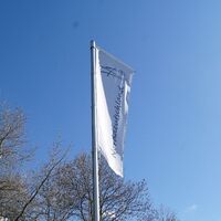 Fahne Halde Norddeuschland weist den Weg zum Parkplatz