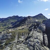 Blick zur Naviser Sonnenspitze