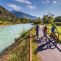 Sentiero Valtellina entlang der Adda