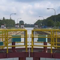Schleuse Oberhausen-Lirich