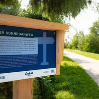 Kulturwanderweg Reith im Sommer_Schild_Der Sunnroanweg.jpg