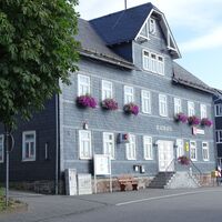 Rathaus und Masserberg-Information