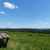 Pausenplatz auf sonniger Höhe