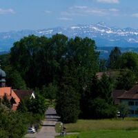 Blick über Gündelhart auf den Alpstein mit dem Säntisgipfel