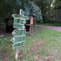Wegweiser am Kamphaus in der Eichert