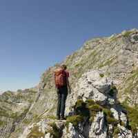 wir müssen den Wegverlauf etwas suchen - Steigspuren sind sehr rar vorhanden
