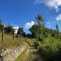 Weg in Richtung Parves