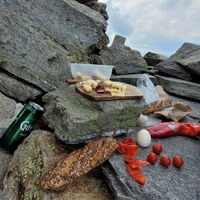 Verdiente Jause am Polinik-Gipfel