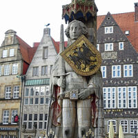 Der Roland auf dem Marktplatz vor dem Bremer Rathaus