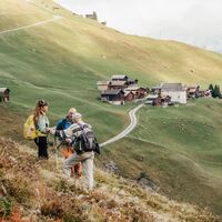 Plaudern mit Sicht zurück nach Puzzatsch