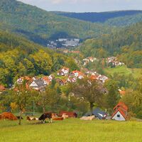 Blick auf das Untere Gaistal und die Kernstadt Bad Herrenalb