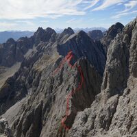 von der Kleinen Keilspitze aus bietet sich nochmal die Möglichkeit den Schartenkammschneid-Verlauf zu überblicken