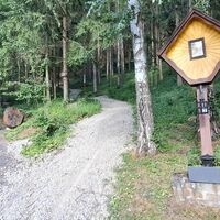 Abstieg beim Waldfriedhof