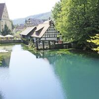 Der sagenumwobene Blautopf bei Blaubeuren