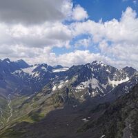 Ausblick vom Gipfel der Schöntalspitze